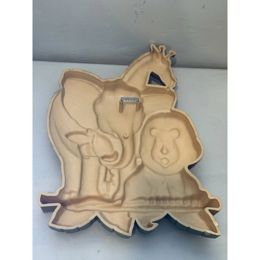 Home Interiors Safari Elephant Lion Giraffe Wall Hanging Plaque Hard Plastic USA